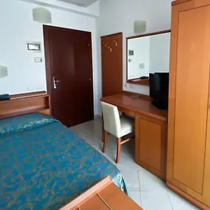 *** Hotel Gabbiano Italia