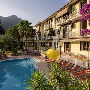 *** Hotel Sorriso Italië