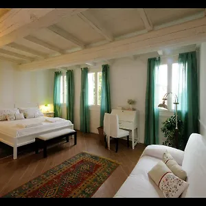  Locanda Della Fiorina Italia