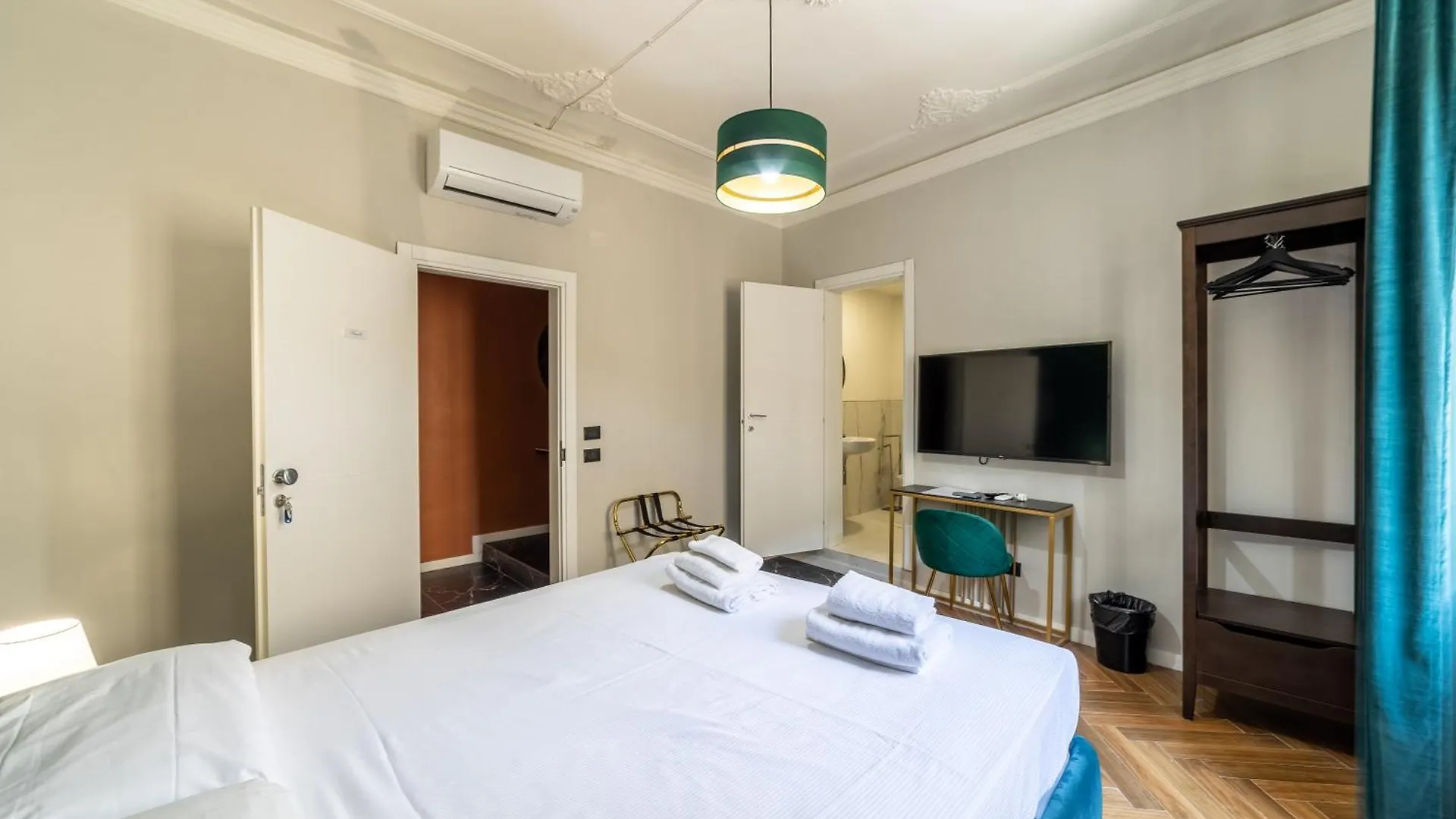 Konukevi Room Eleven Floransa İtalya